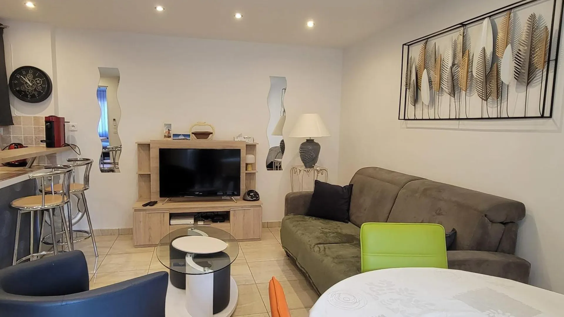 Charming T2 100 Meters From The Beach Frejus Apartment